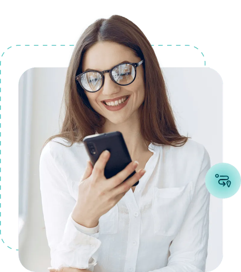 Woman using Xeebi toll free numbers